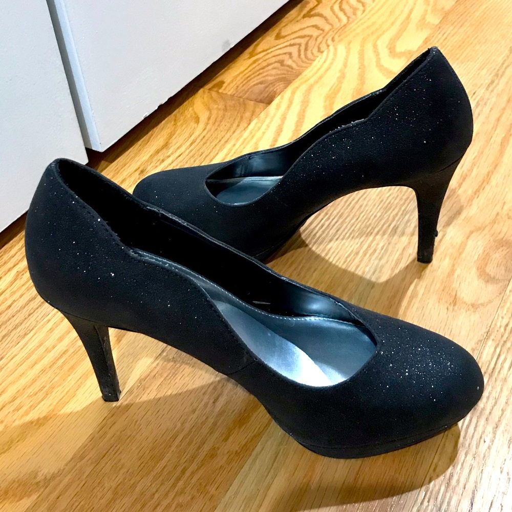 Black sparkly heels